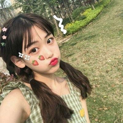 蒙娜丽莎与血月亮